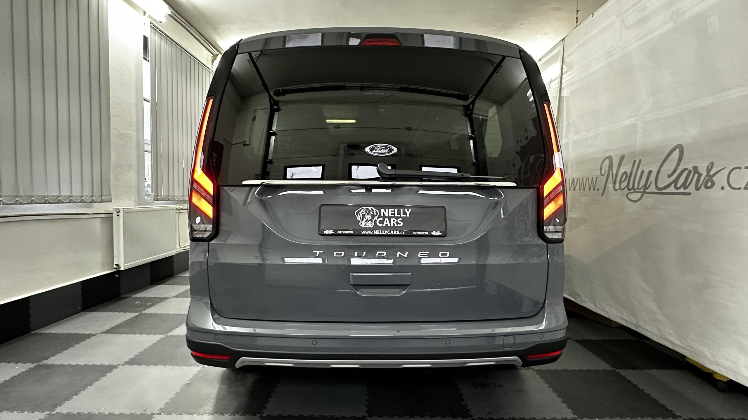 Ford Tourneo Connect, ZÁRUKA / 7 MÍST / TOP STAV - fotka 5