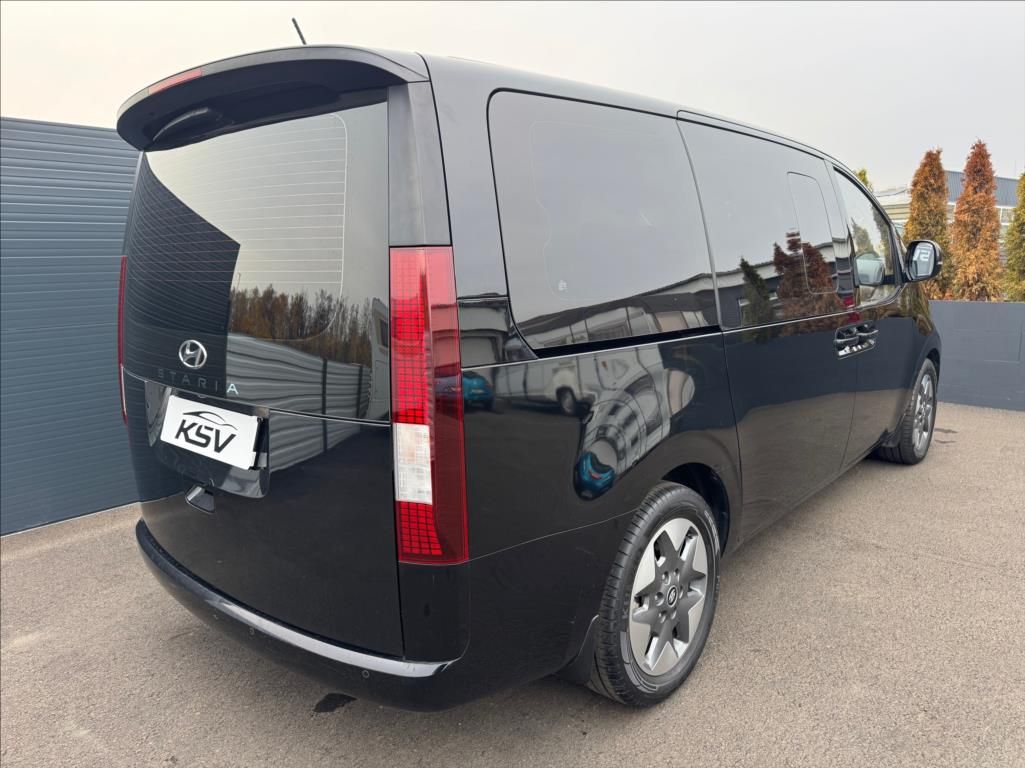 Hyundai Staria, 2,2 4x4, 9 Sedadel, kůže - fotka 6