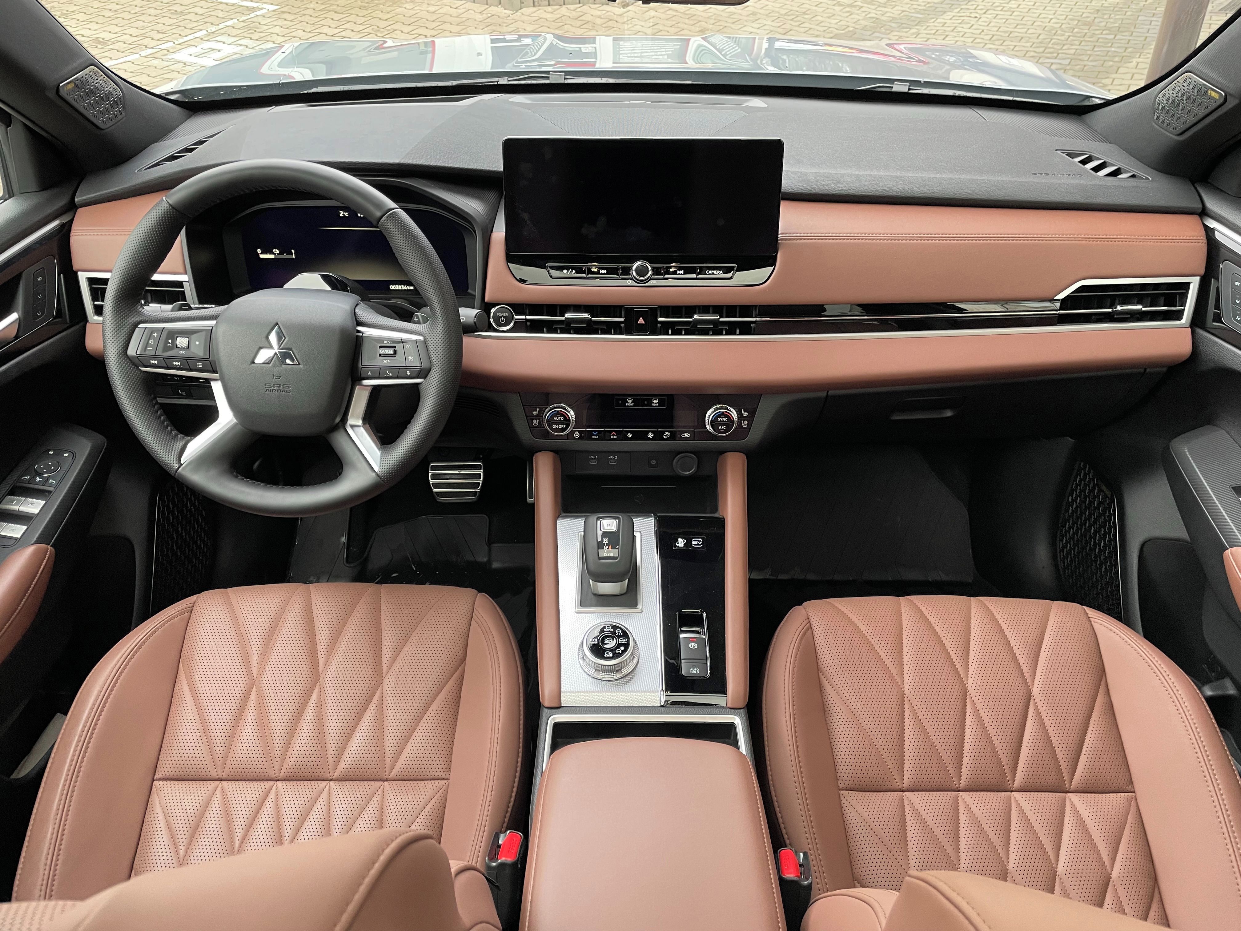 Mitsubishi Outlander, 2.4 PHEV INSTYLE+ - fotka 6
