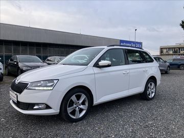 1,0 Tažné,Navigace,Car Play