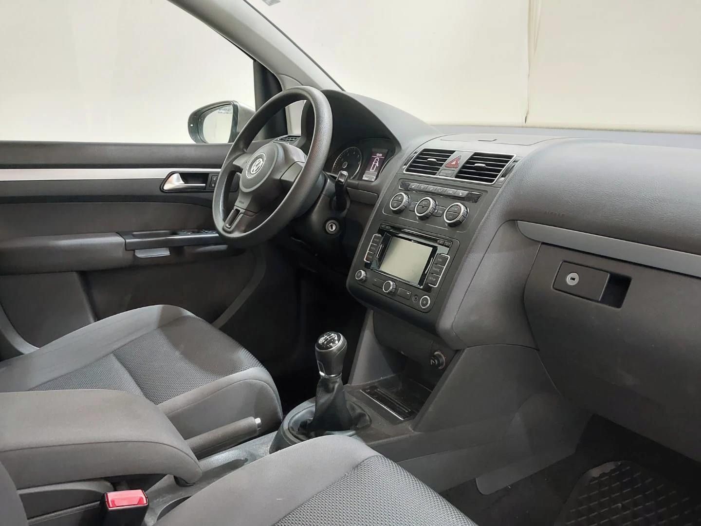 Volkswagen Touran, 1.2 Tsi 77KW 7-MÍST TAŽNÉ TOP - fotka 3