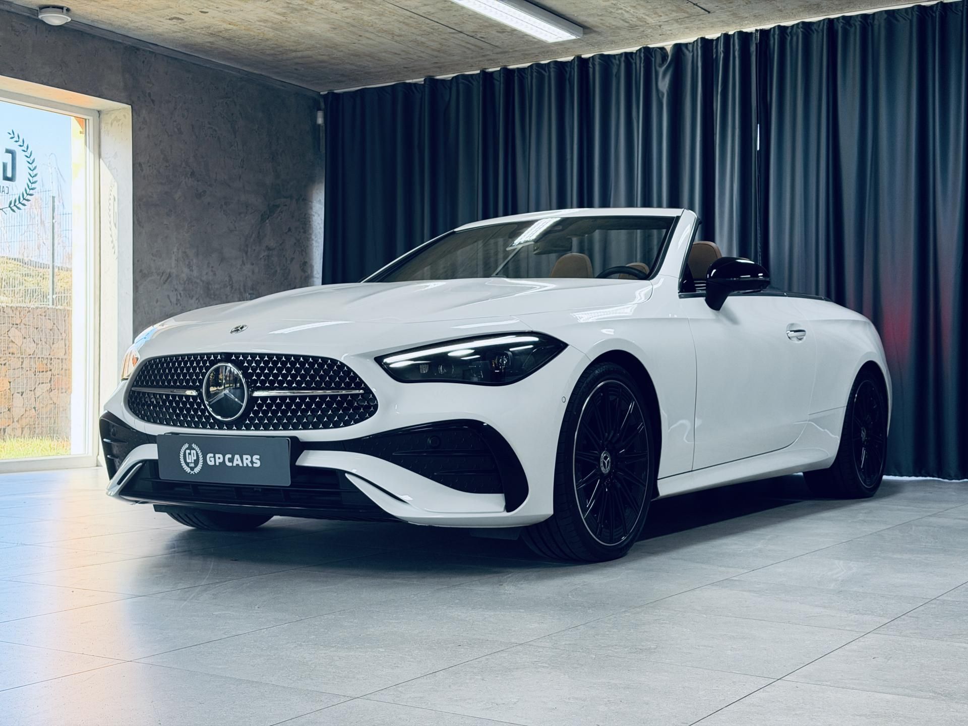 Mercedes-Benz CLE, 300*AMG*4M*ZÁRUKA*CABRIO - fotka 3