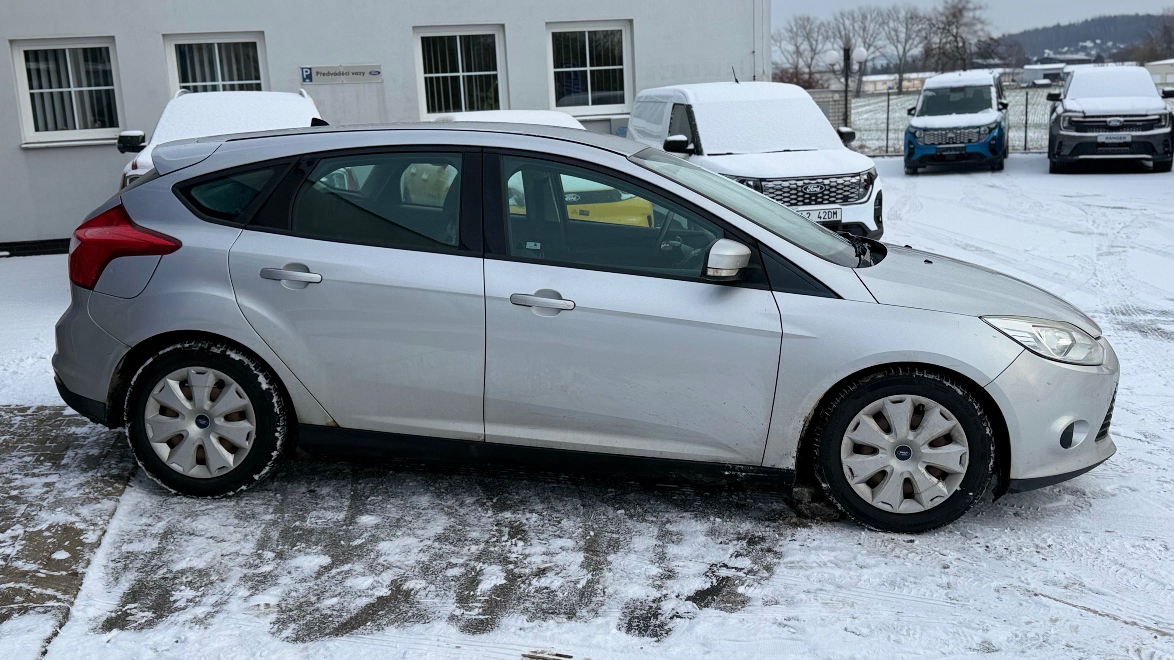 Ford Focus, 1.6TDCi, 1 majitel - fotka 5