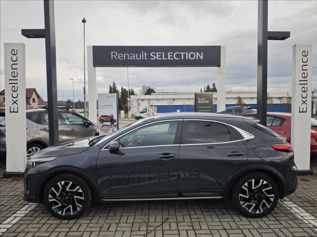 Kia XCee´d, 1,5 T-GDI 7DCT automat  TOP - fotka 3