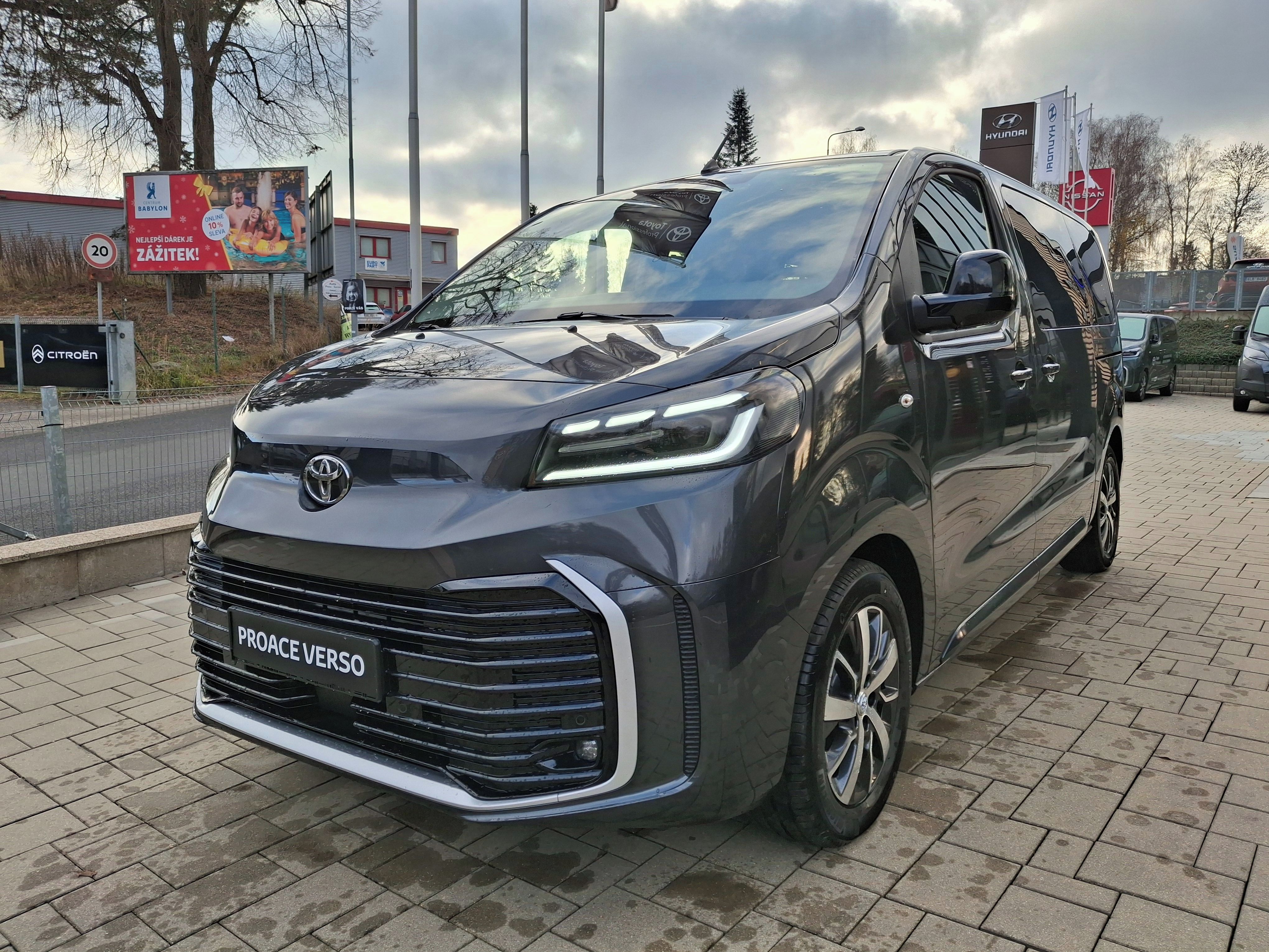 Toyota Proace Verso, 2.0 177k 8AT L1 Family 8S - fotka 2