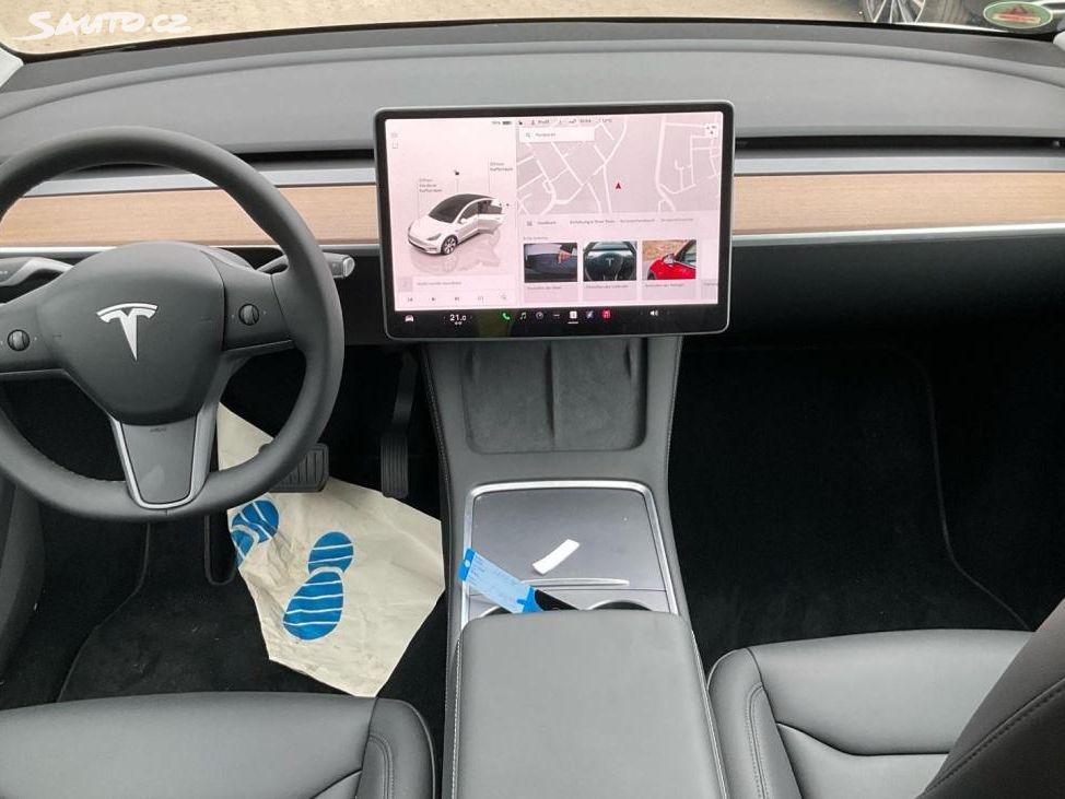 Tesla Model Y RWD 220kw 19ALU | Sauto.cz
