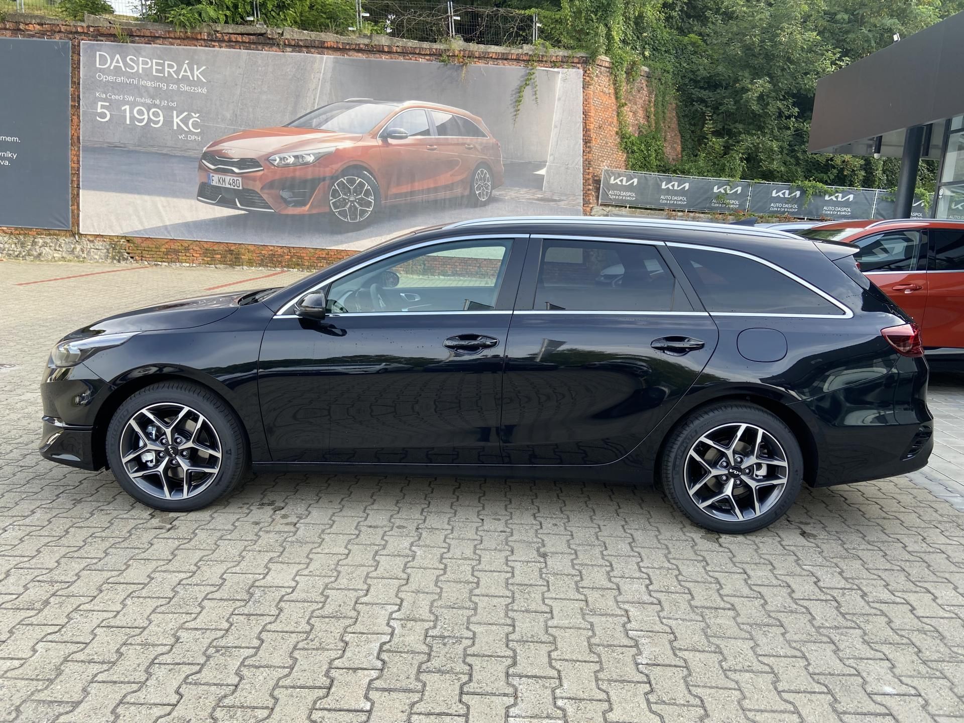 Kia Cee´d, SW 1,5T-GDi 7DCT TOP+Bus "ref" - fotka 6