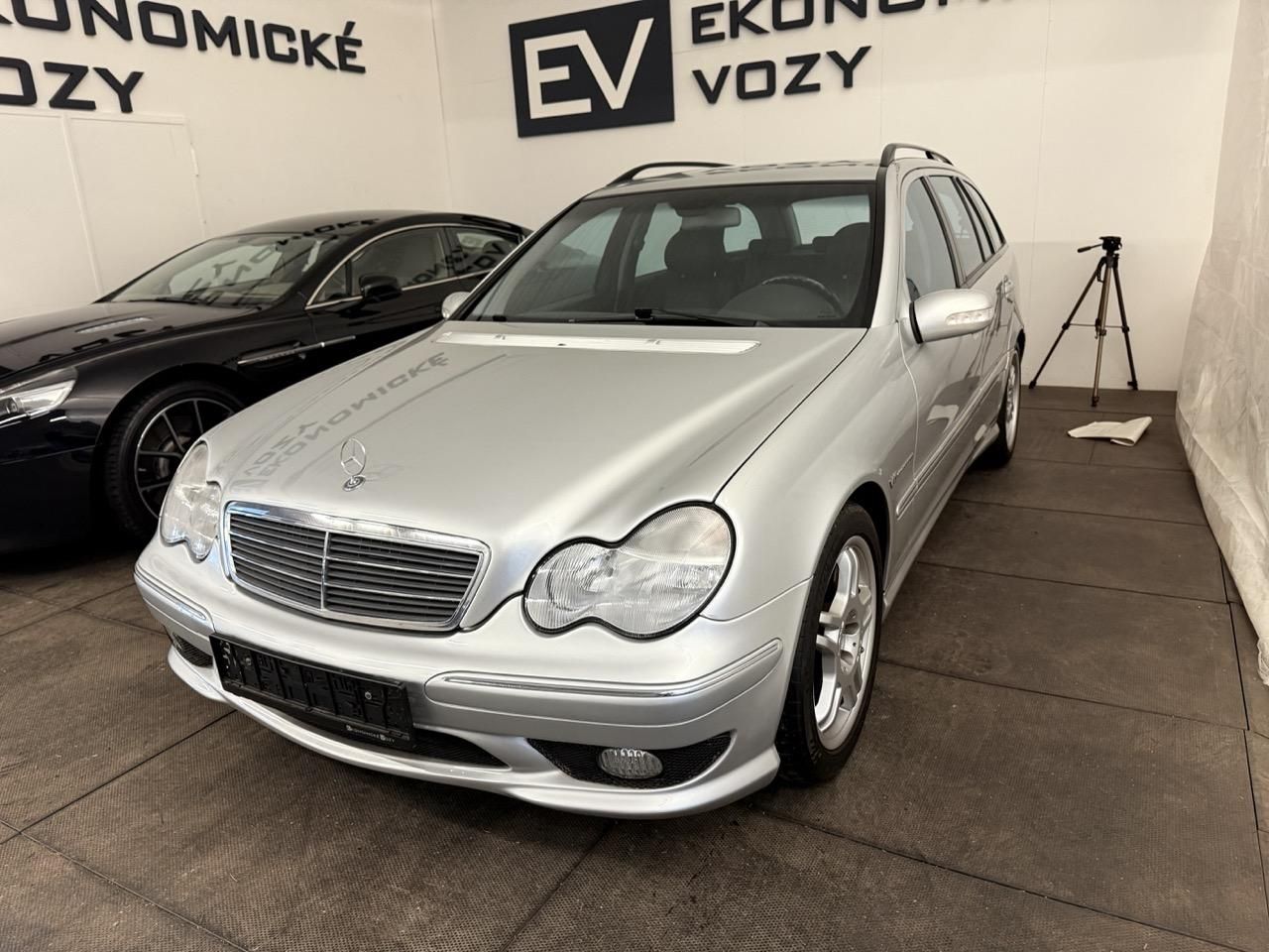 Mercedes-Benz Třídy C, 32 AMG, UNIKÁTNÍ YOUNGTIMER!! - fotka 6