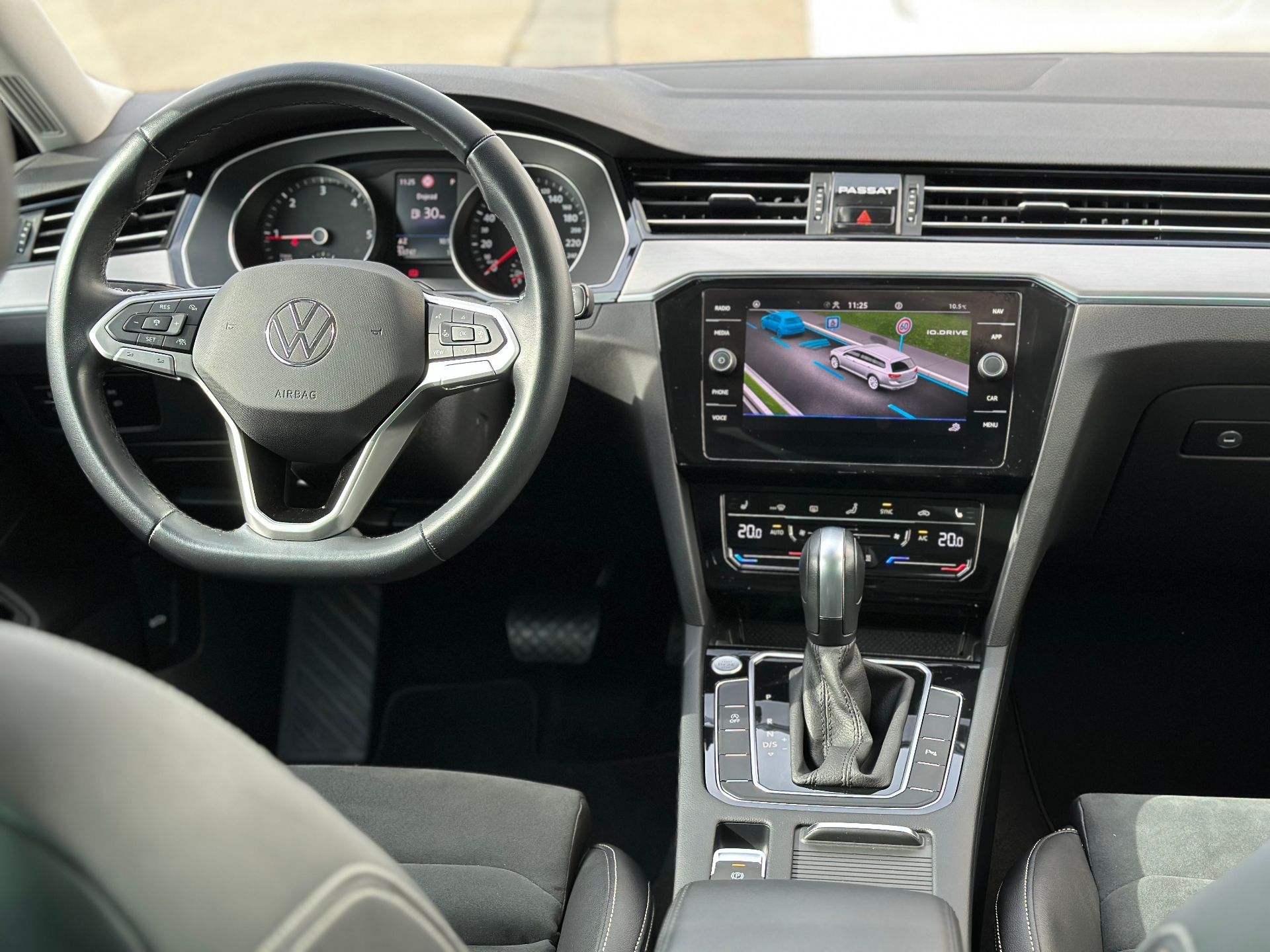 Volkswagen Passat Variant, ELEGANCE 2.0 TDI 147 kW 7DSG - fotka 5