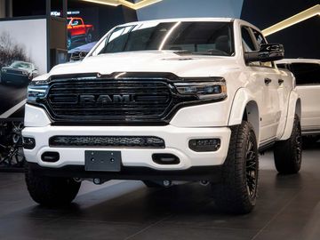 5.7 V8 Limited, 6" Lift, LPG