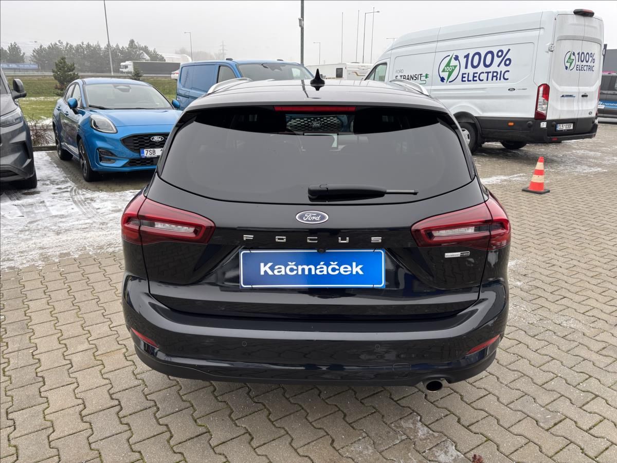 Ford Focus, 1,0 EcoBoost  92kW Titanium AU - fotka 4