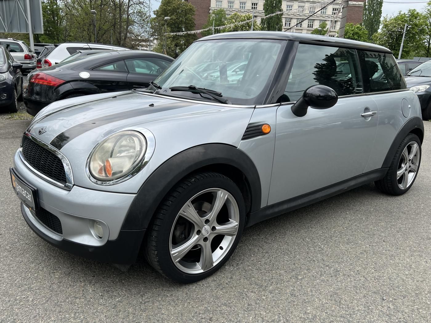 Mini Cooper, 1,6 BEZ KOROZE !! - fotka 4