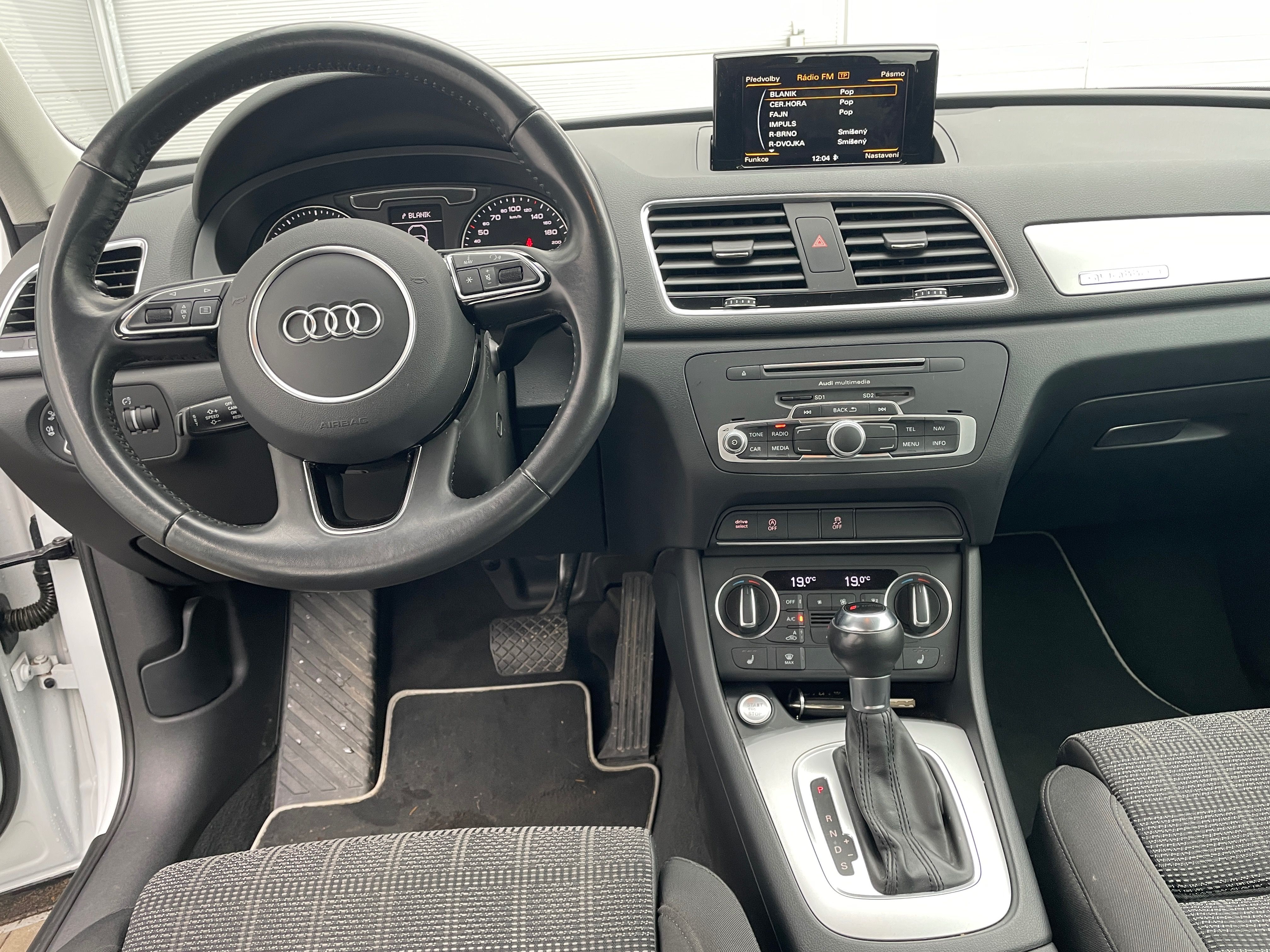 Audi Q3, 2.0 TFSi  132kw - fotka 6