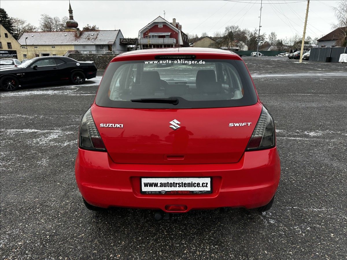 Suzuki Swift, 1,3 iKLIMA-PO SERVISE-NOVÁ STK - fotka 4