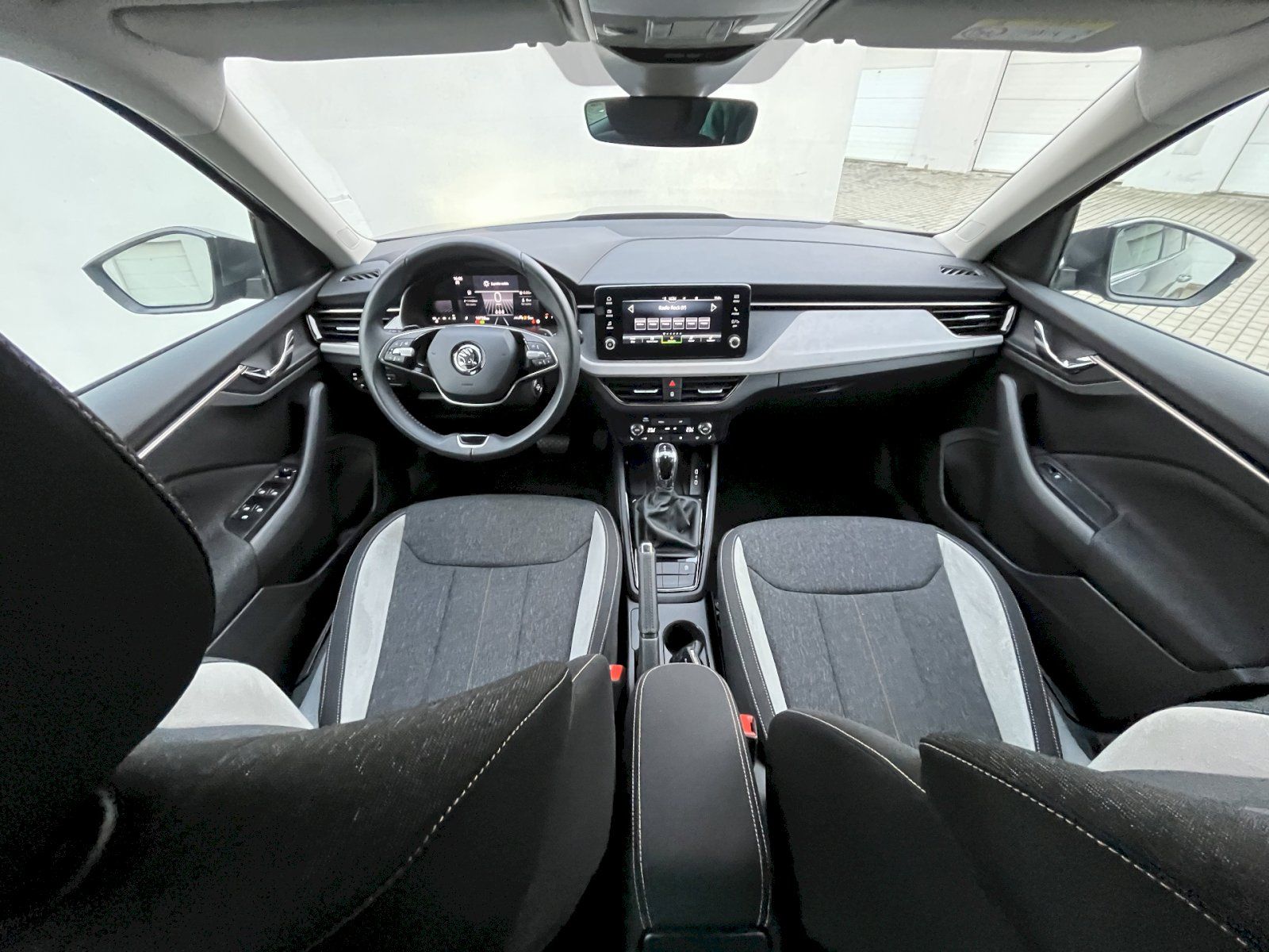 Škoda Kamiq, 1,0TSI 85KW DSG TOP SELECTION - fotka 5