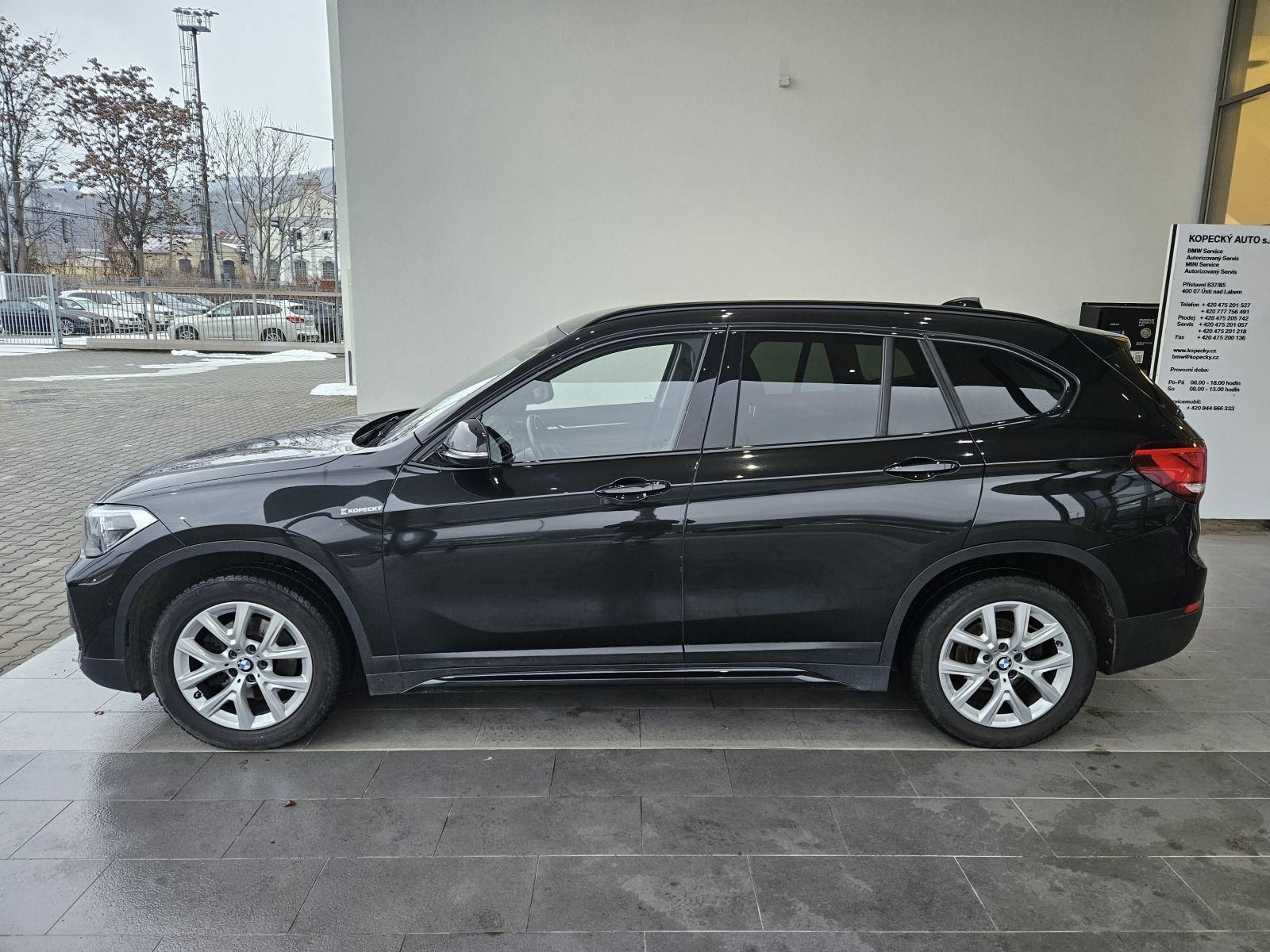 BMW X1, sDrive18i - fotka 3