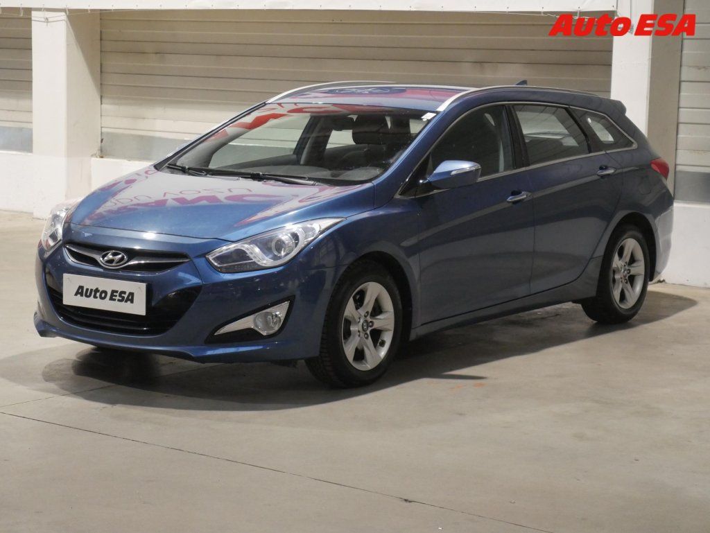 Hyundai i40, 1.7 CRDi,AT,navi,kamera - fotka 3