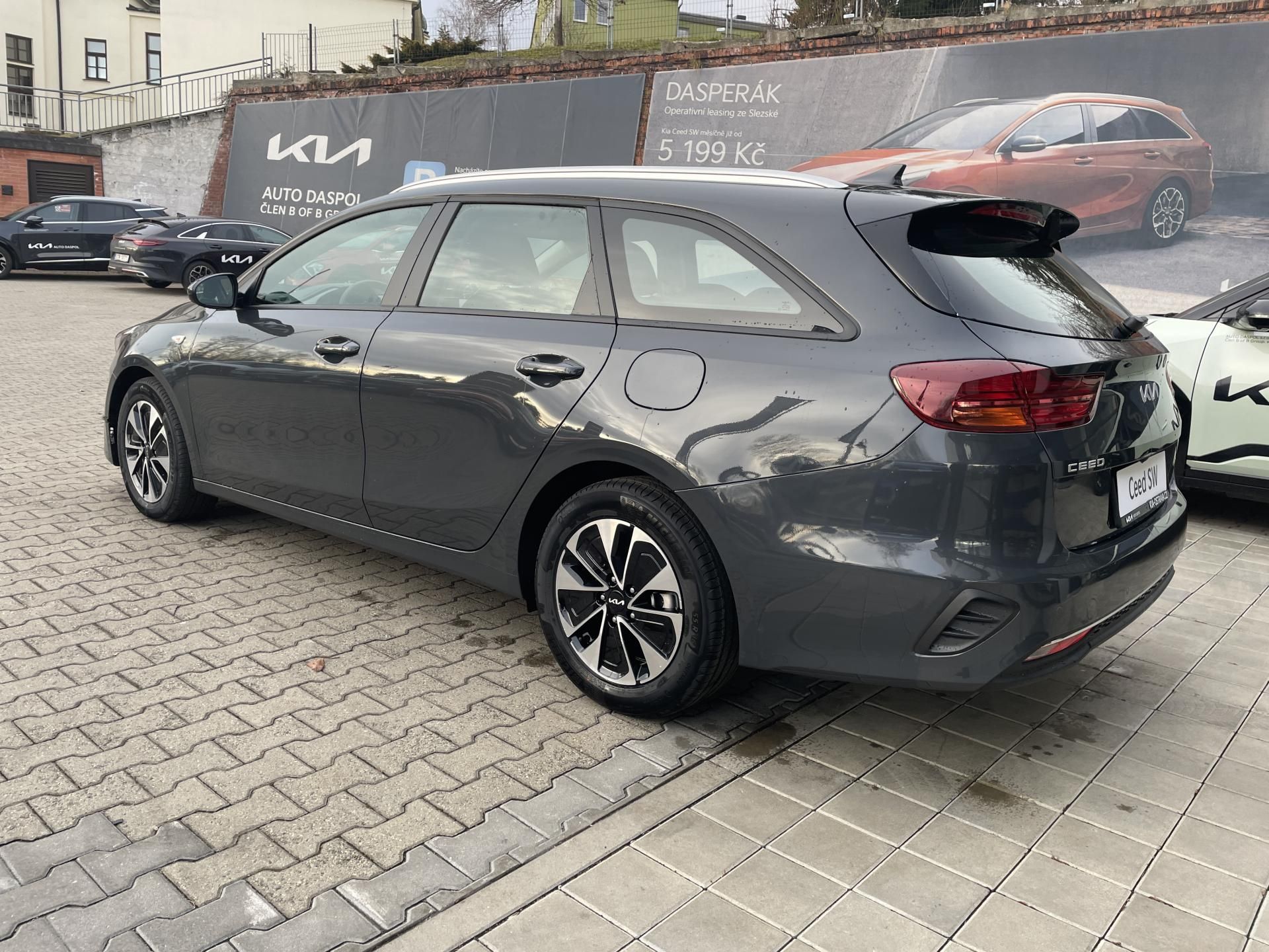 Kia Cee´d, SW 1,5T-GDi  7DCT SPIN "ref" - fotka 5