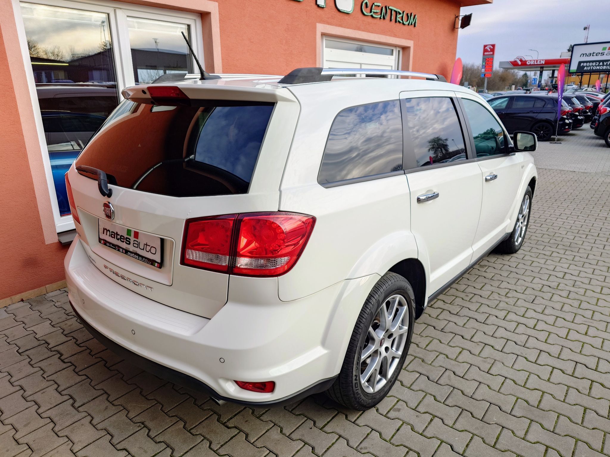 Fiat Freemont, 2.0 Multijet Lounge 125kW - fotka 6