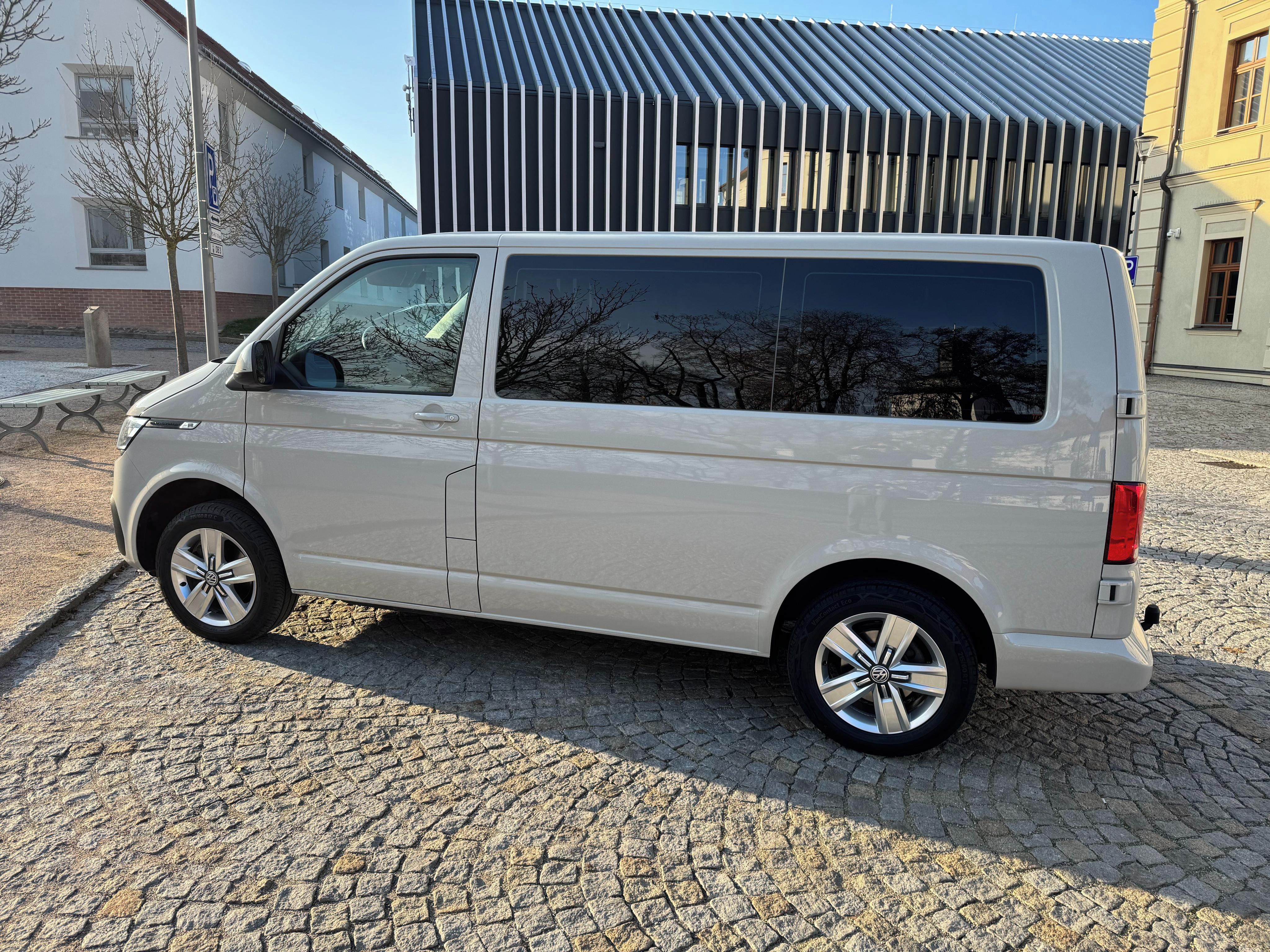Volkswagen Transporter, Transporter bus T6.1 - 8 míst - fotka 4