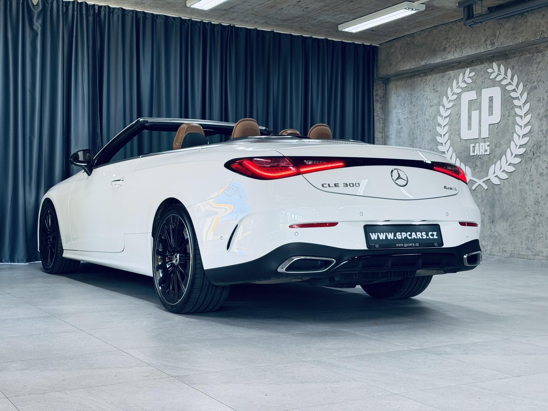 Mercedes-Benz CLE, 300*AMG*4M*ZÁRUKA*CABRIO - fotka 6