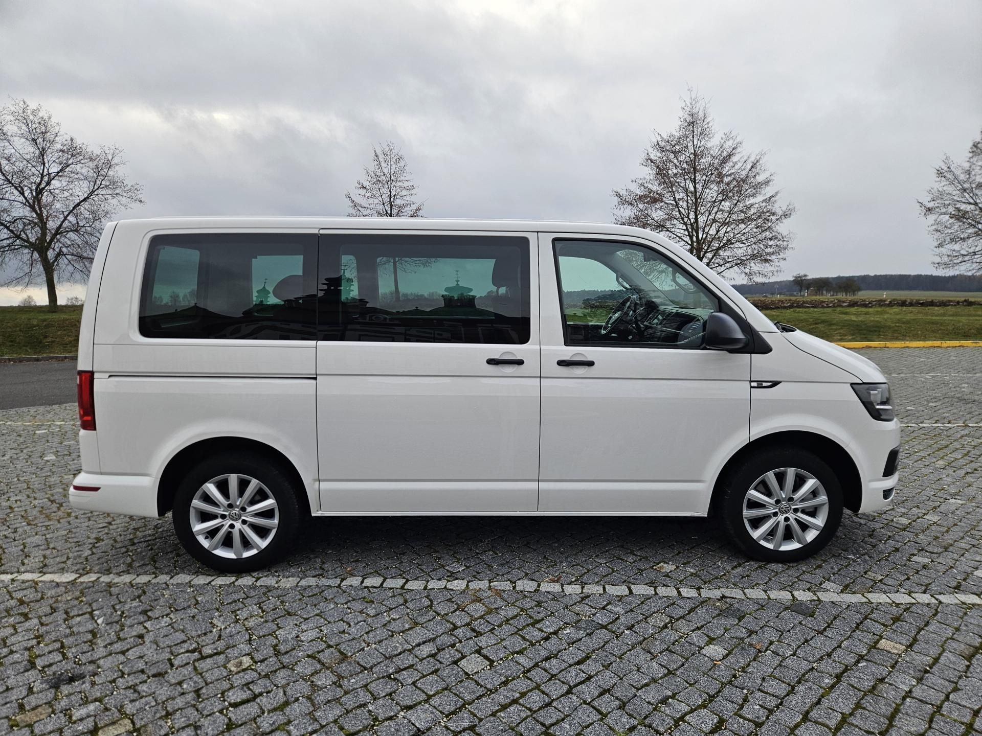 Volkswagen Multivan, 2L 110KW, 4X4, DSG, DPH - fotka 6