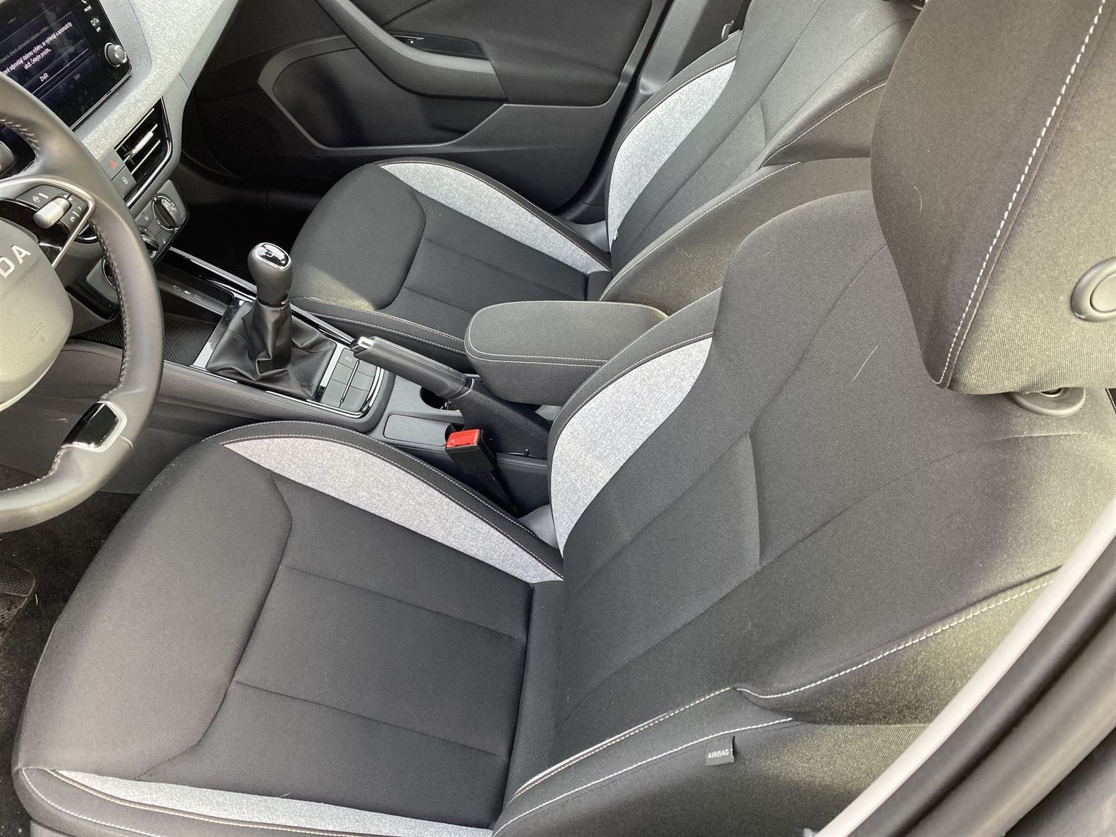Škoda Scala, 1.0 TSI Selection - fotka 6