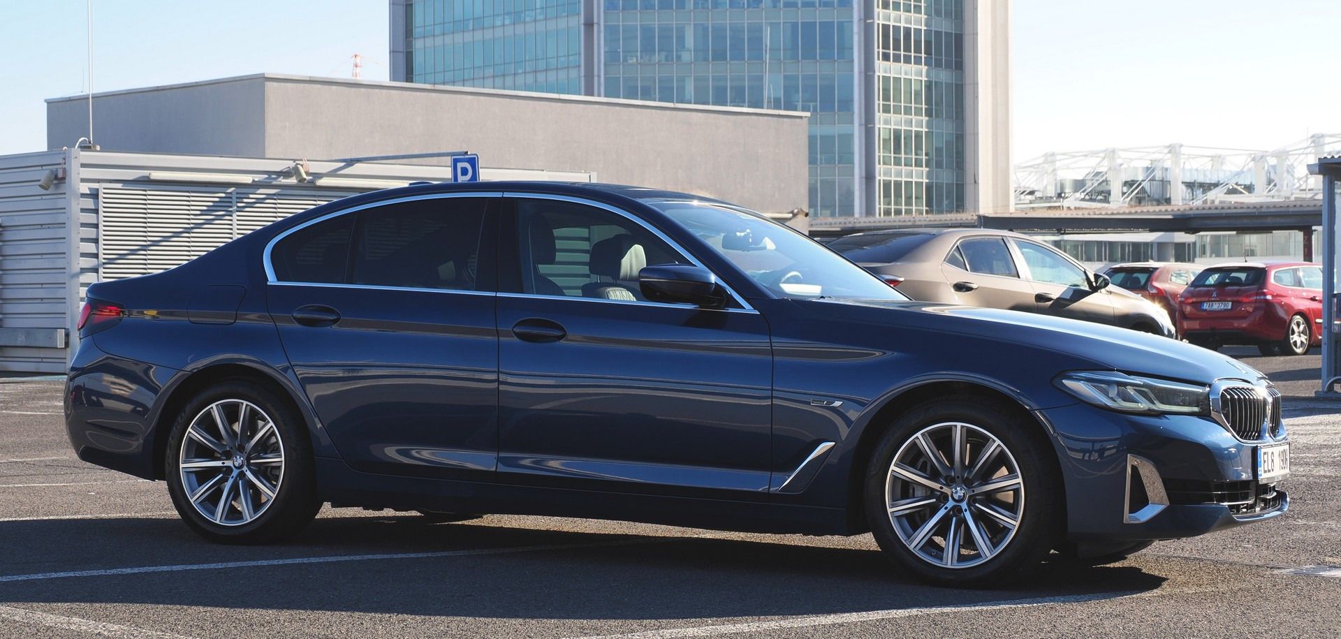BMW Řada 5, 545e xDrive, Luxury, masáž - fotka 5