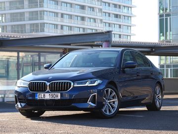 545e xDrive, Luxury, masáž