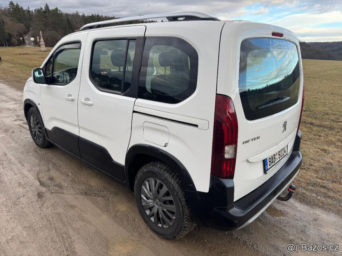 Peugeot Rifter, 1.5BlueHDI ALLURE 5 MÍST ČR - fotka 4