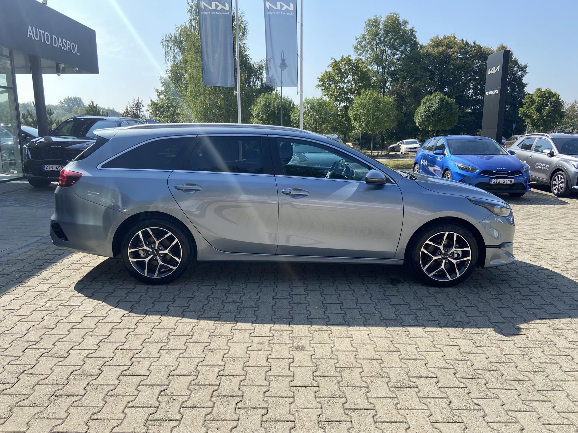Kia Cee´d, SW  7DCT TOP+Business"ref.vůz" - fotka 2