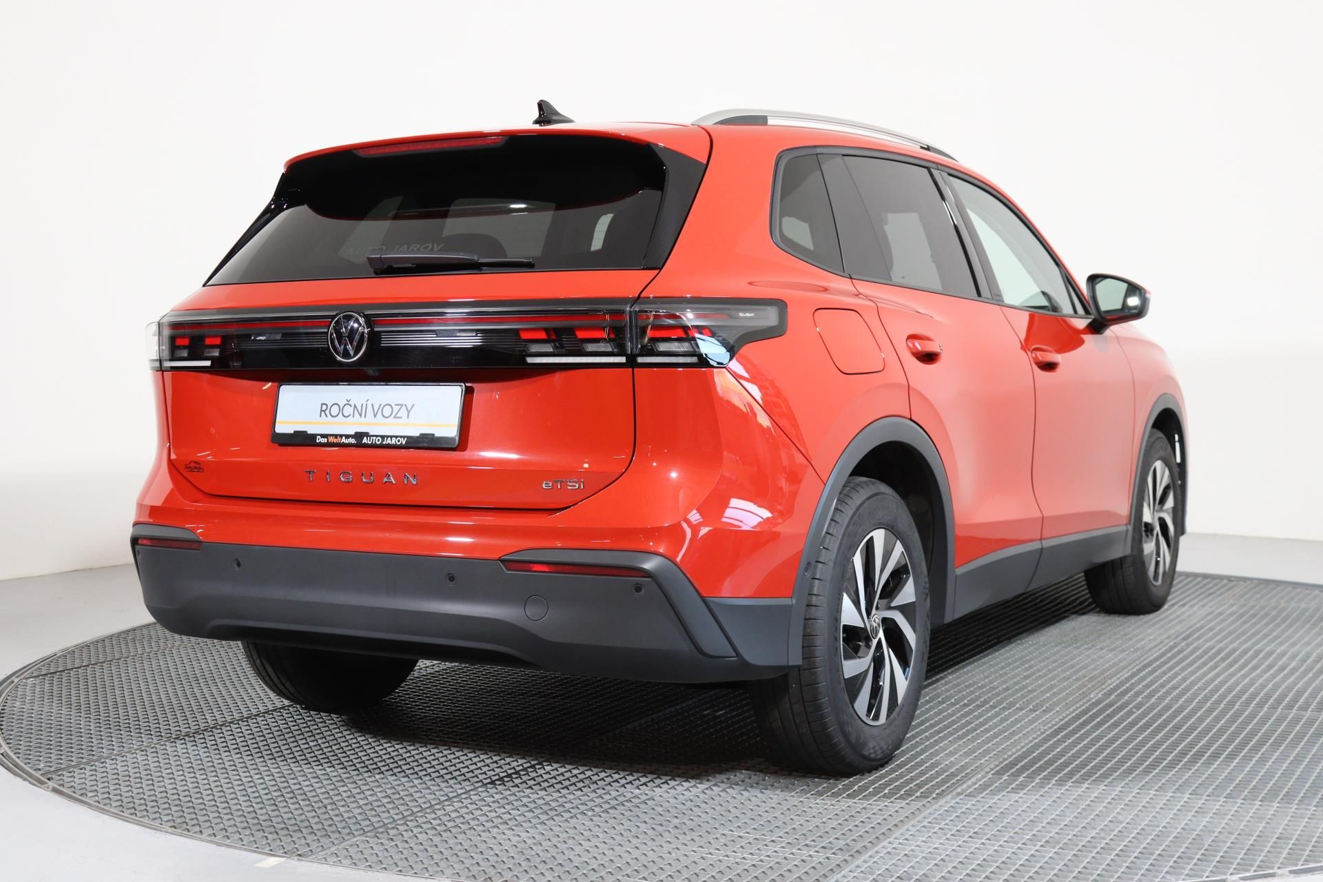 Volkswagen Tiguan, People 1,5 eTSI 110 kW - fotka 2