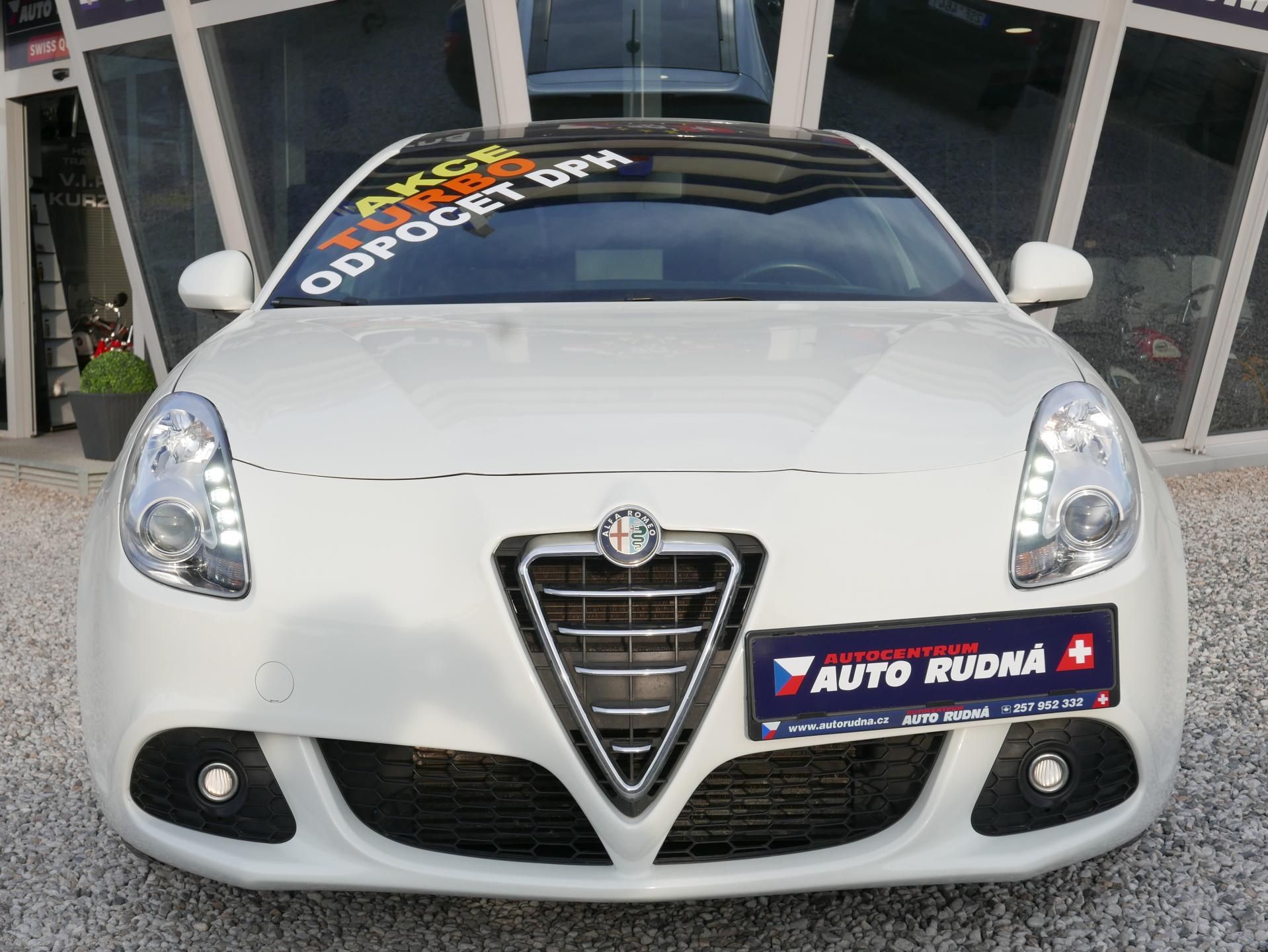 Alfa Romeo Giulietta, 1,4 TB 125kW Navi Panorama - fotka 3