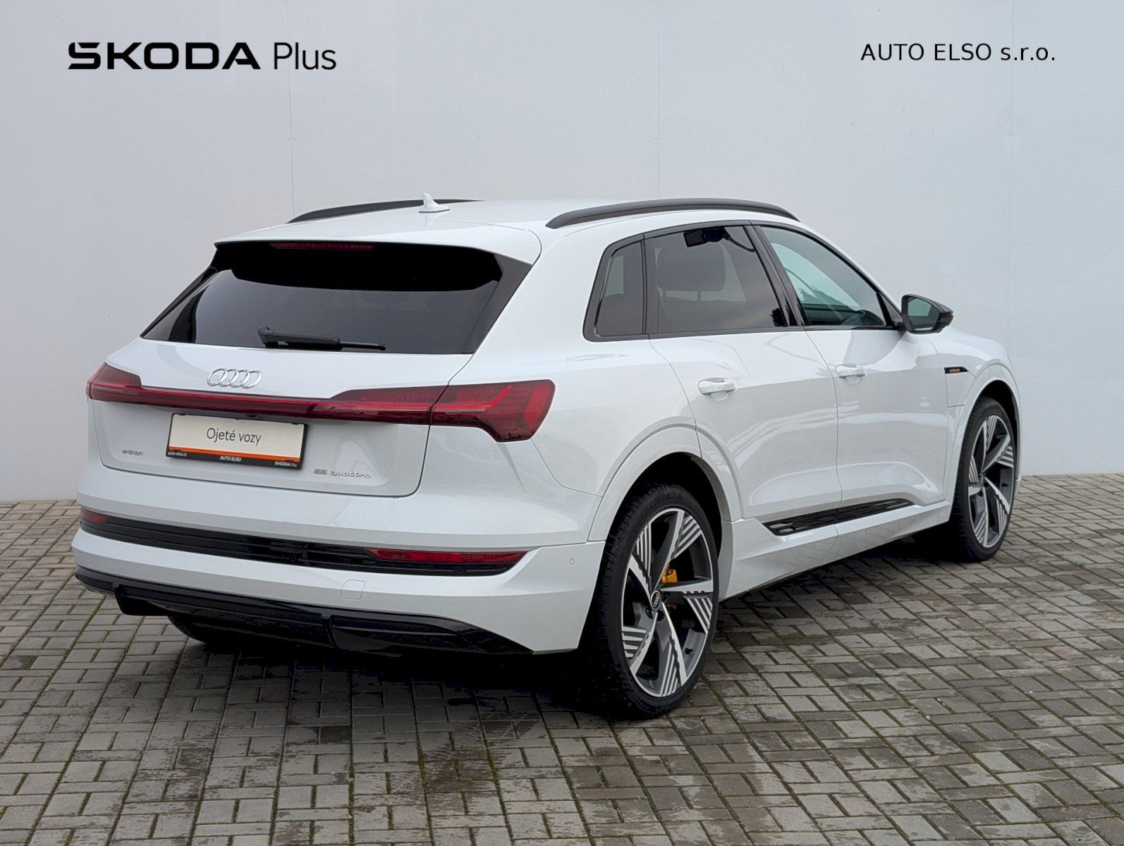 Audi e-tron, S-Line 55 Quattro - fotka 2