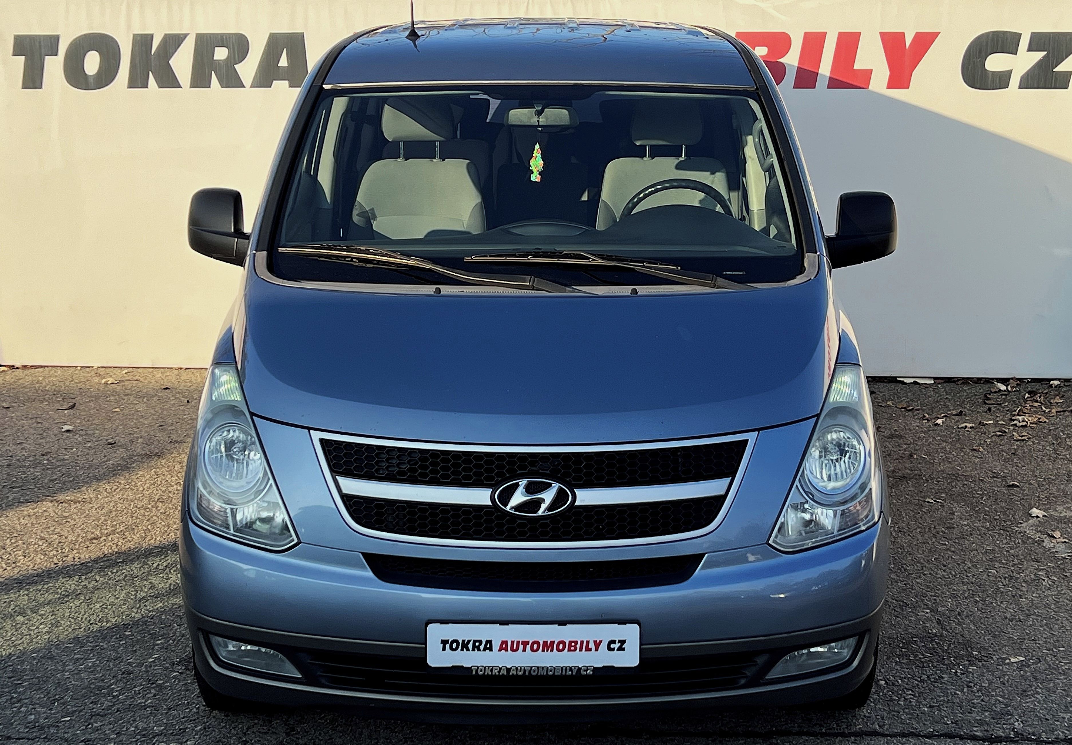 Hyundai H 1, 2.5CRDI Klima 8míst Tažné ČR - fotka 2