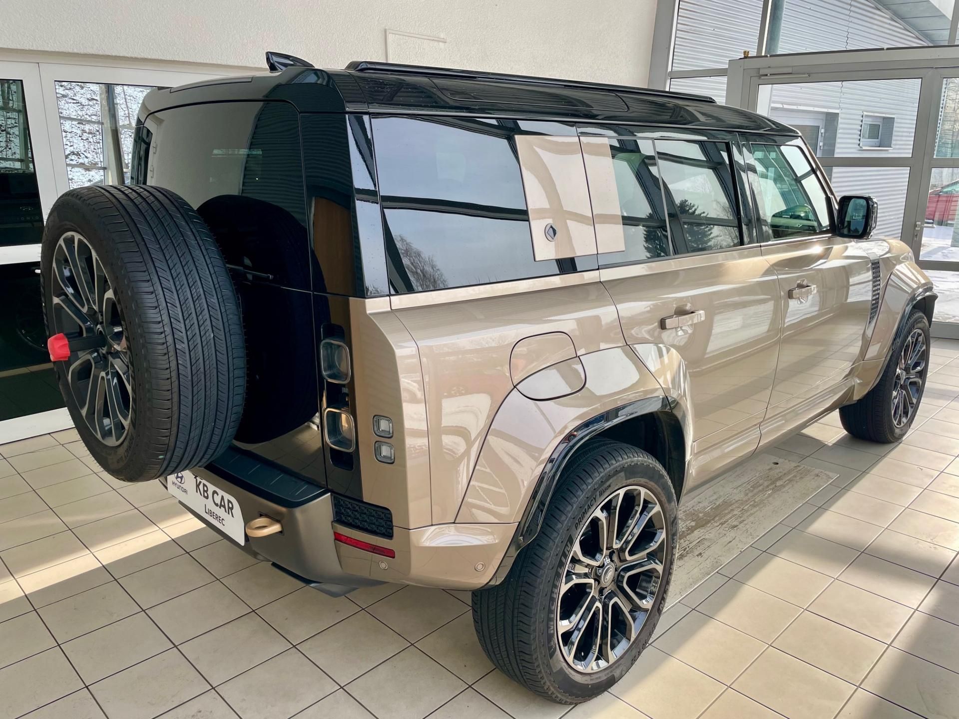 Land Rover Defender, 4,4 V8 110 Octa P635 AWD AT - fotka 4