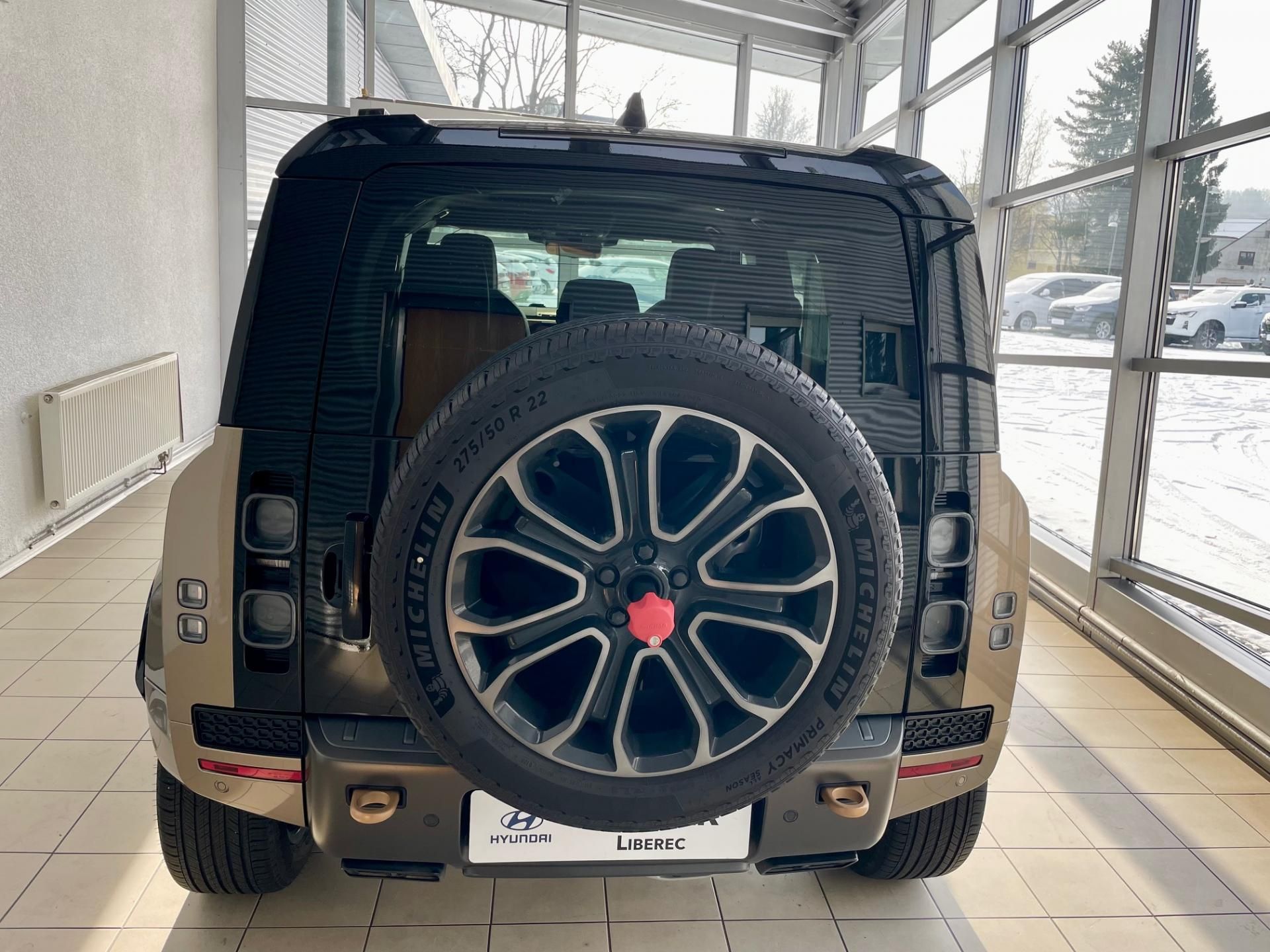Land Rover Defender, 4,4 V8 110 Octa P635 AWD AT - fotka 3