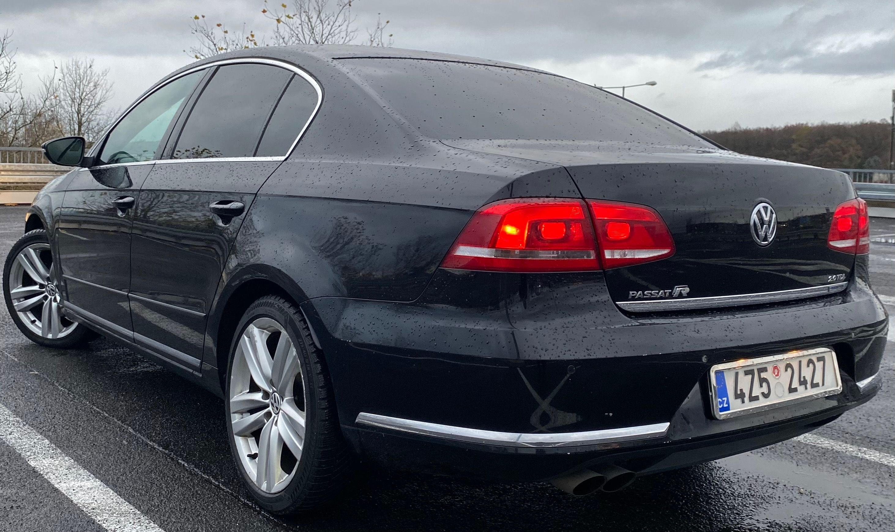Volkswagen Passat, VW Passat B7 2.0 TDi 103kW - fotka 2