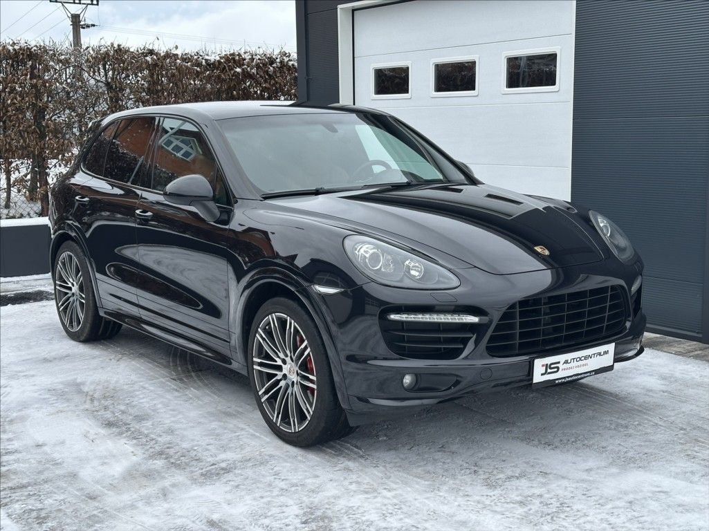Porsche Cayenne, 4,8 V8 420PS  GTS A/T 4x4 - fotka 3