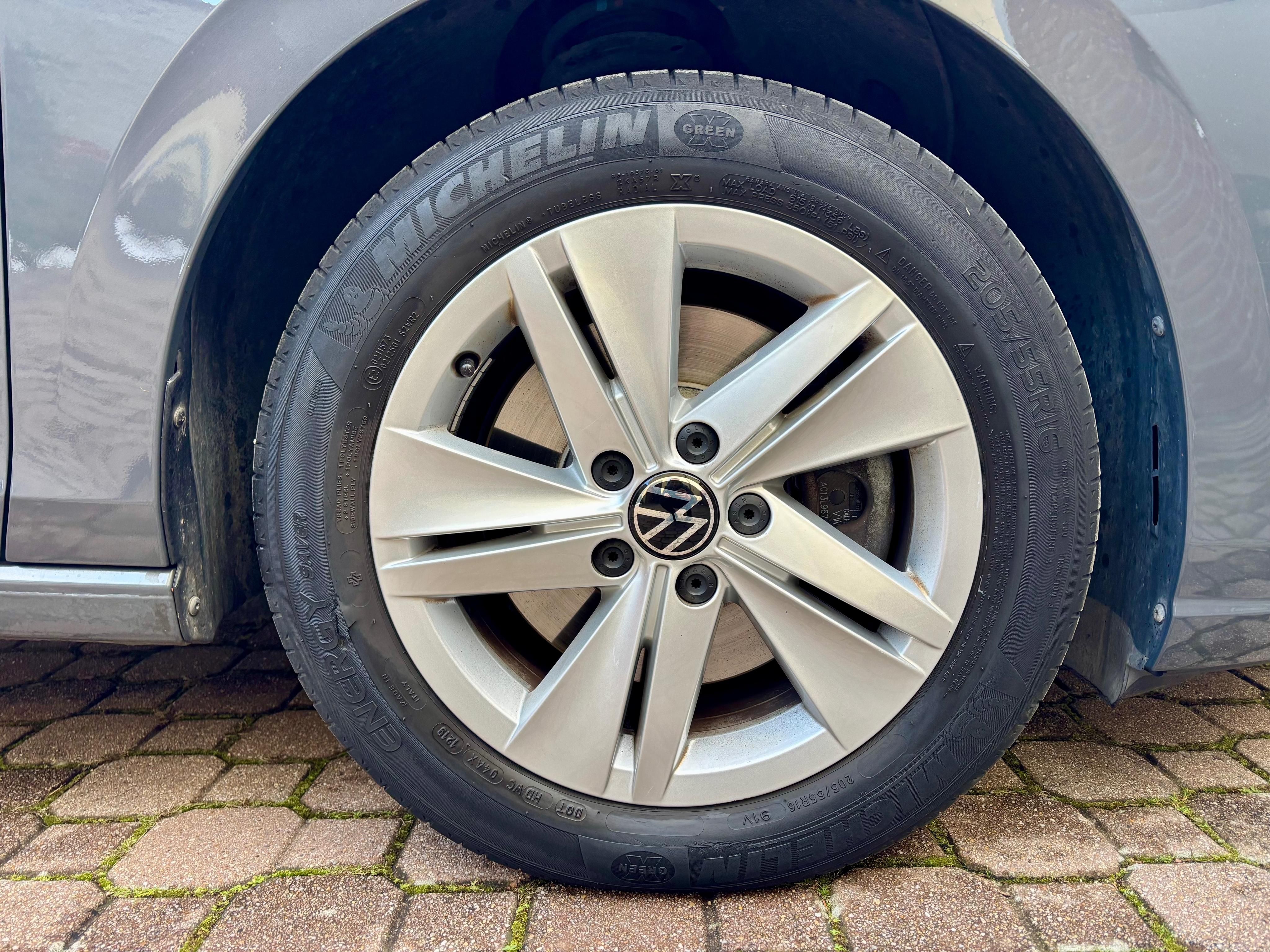 Volkswagen Golf, 2.0 TDi, 85 kw, 2021 - fotka 4