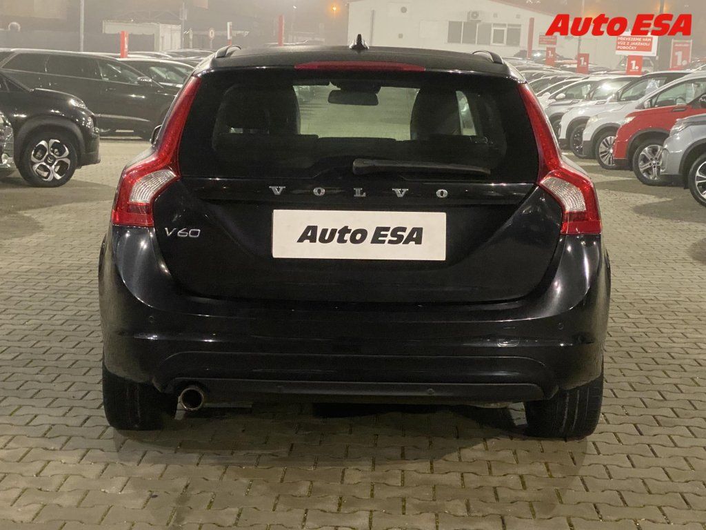 Volvo V60, 1.6D,AC,kůže - fotka 5