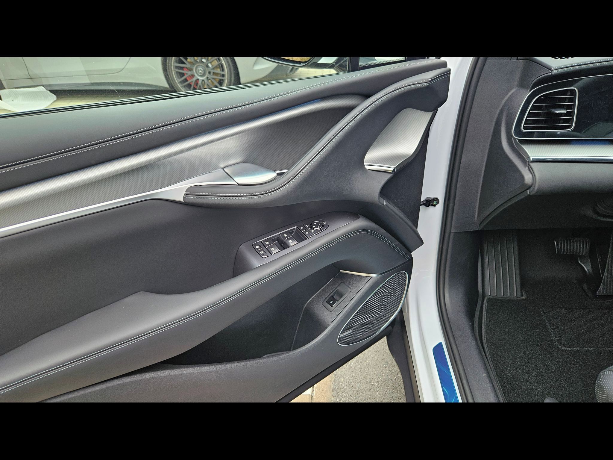 BYD Sealion 7, Comfort 312 koní - fotka 5