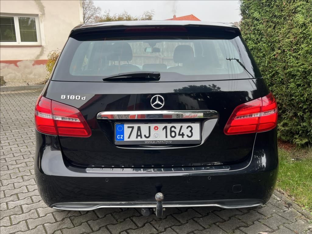 Mercedes-Benz Třídy B, 180 CDI / 7G-DCT - fotka 4
