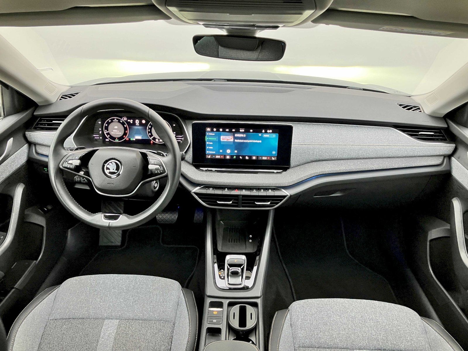 Škoda Octavia, 1.5TSI/110kW DSG MHEV Top Sel. - fotka 5