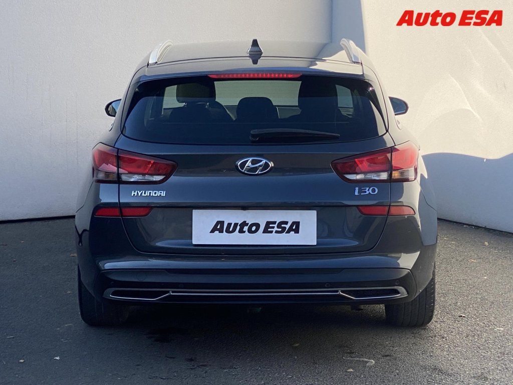 Hyundai i30, 1.6 CRDi,2.maj,ČR,Smart - fotka 5