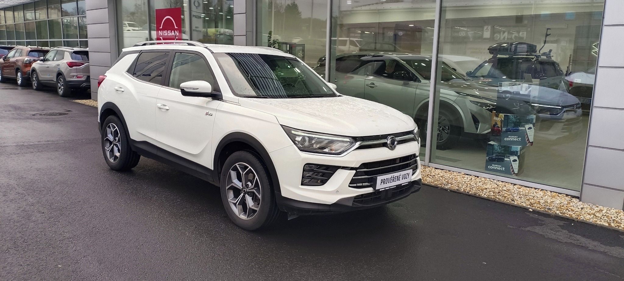 SsangYong Korando, 1,5T STYLE+ AT, ČR,1.MAJ - fotka 3