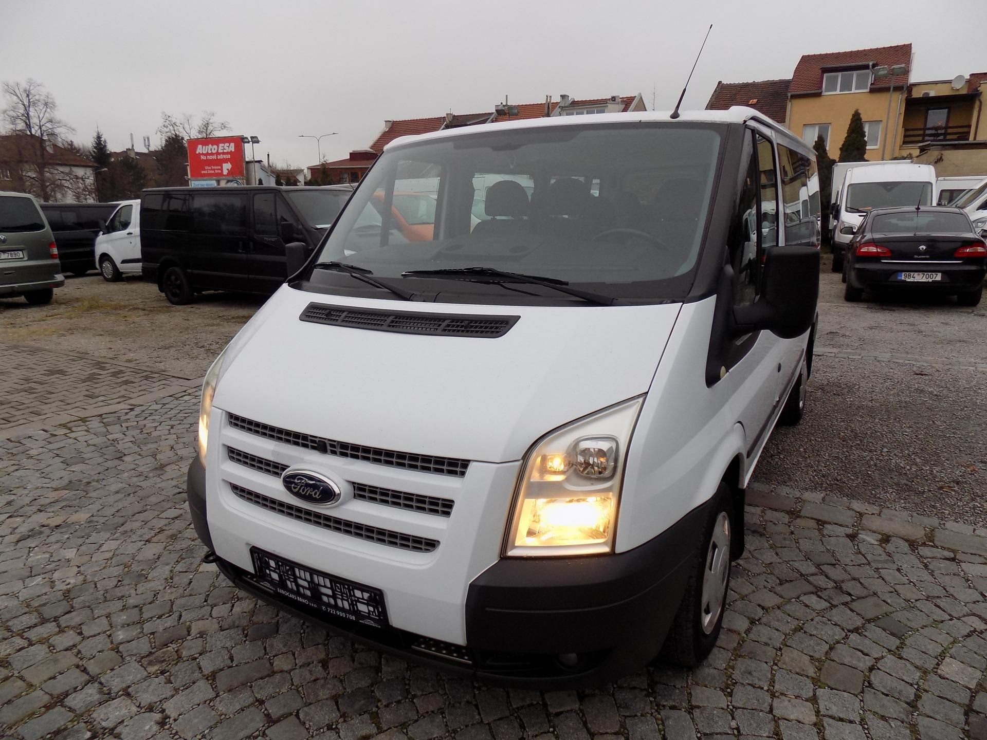 Ford Transit, 2,2 TDCI SWB TREND AC 9 MÍST - fotka 2