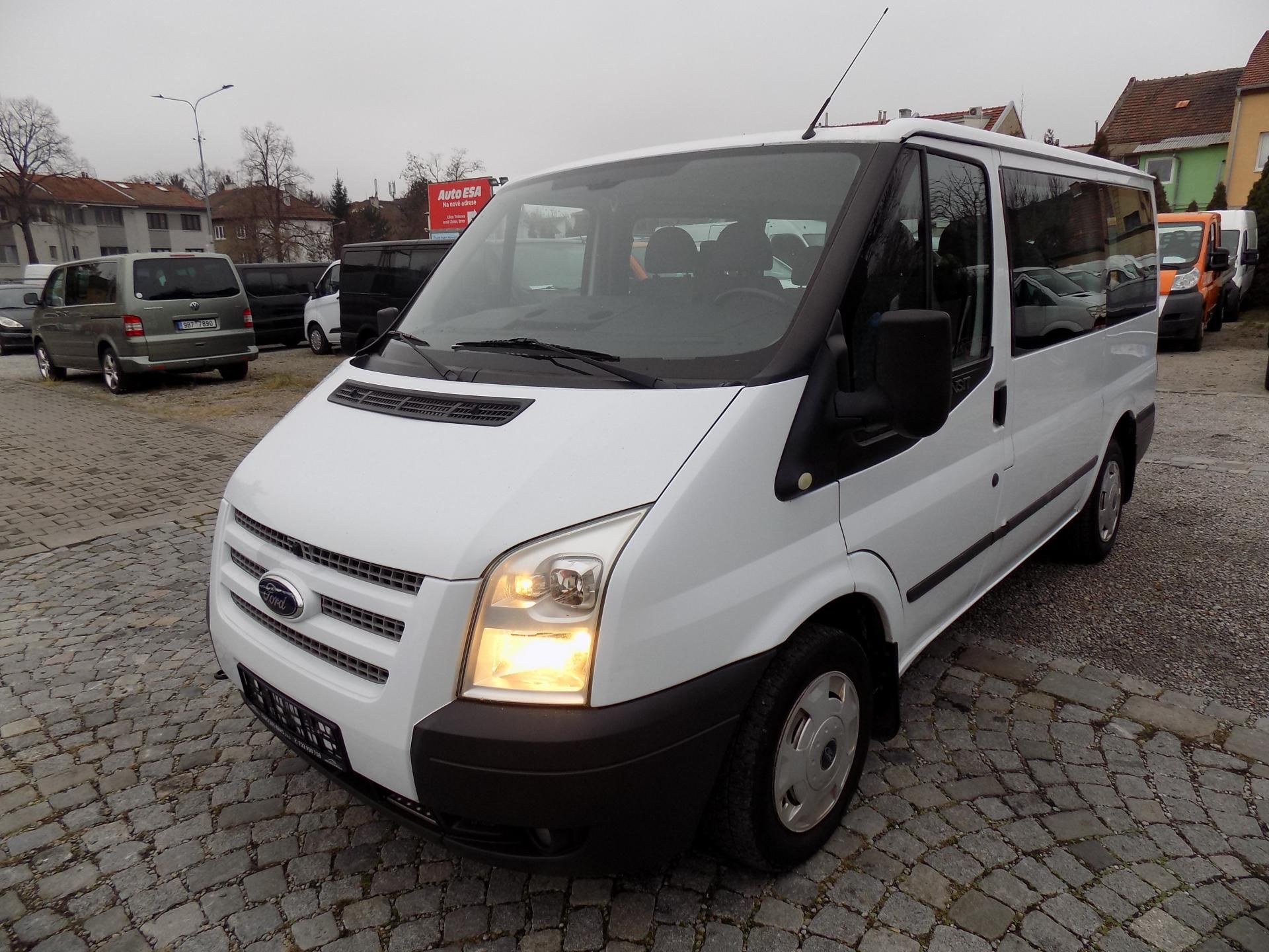 Ford Transit, 2,2 TDCI SWB TREND AC 9 MÍST