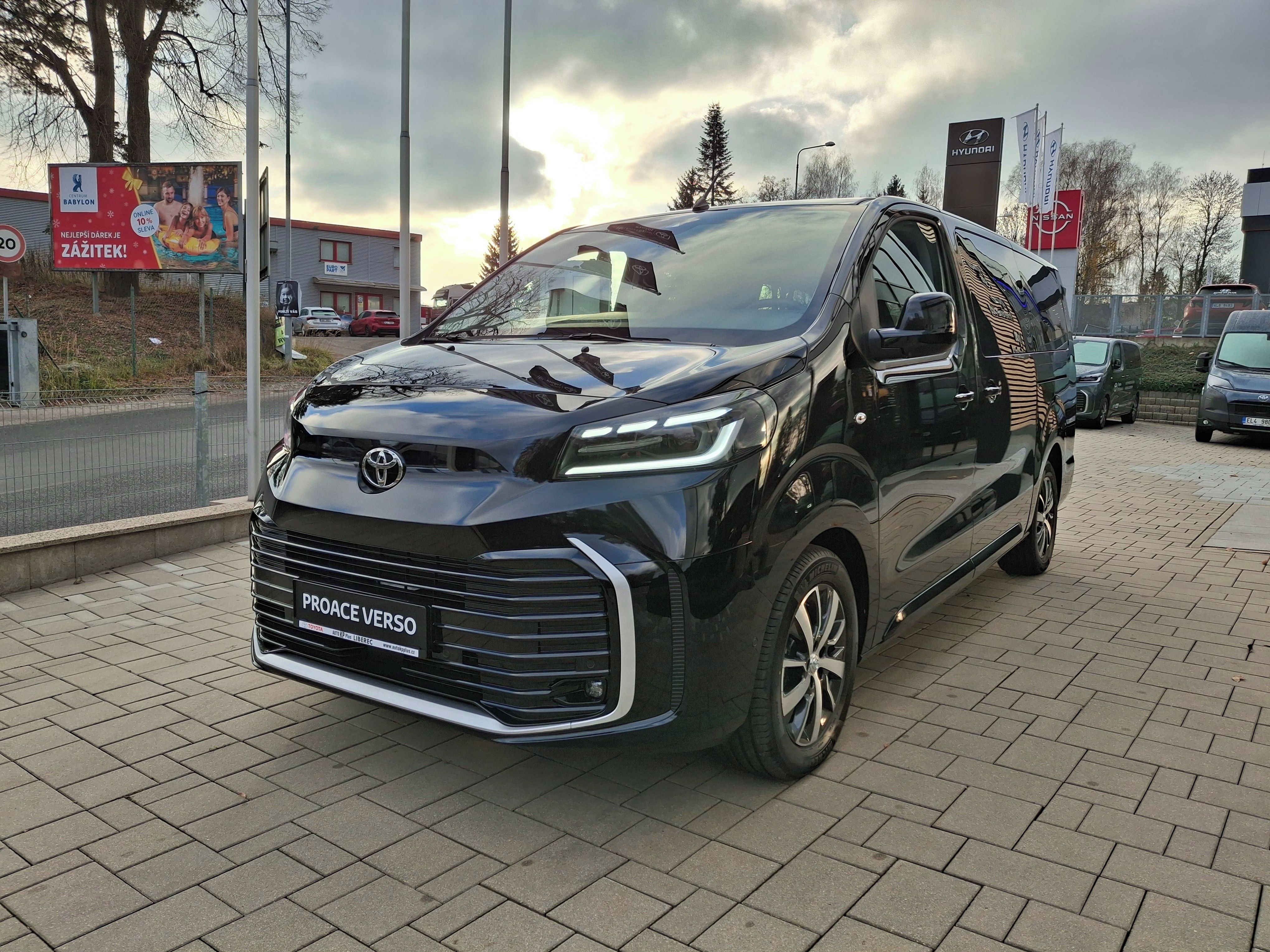 Toyota Proace Verso, 2.0 177k 8AT L2 Family 8S - fotka 2