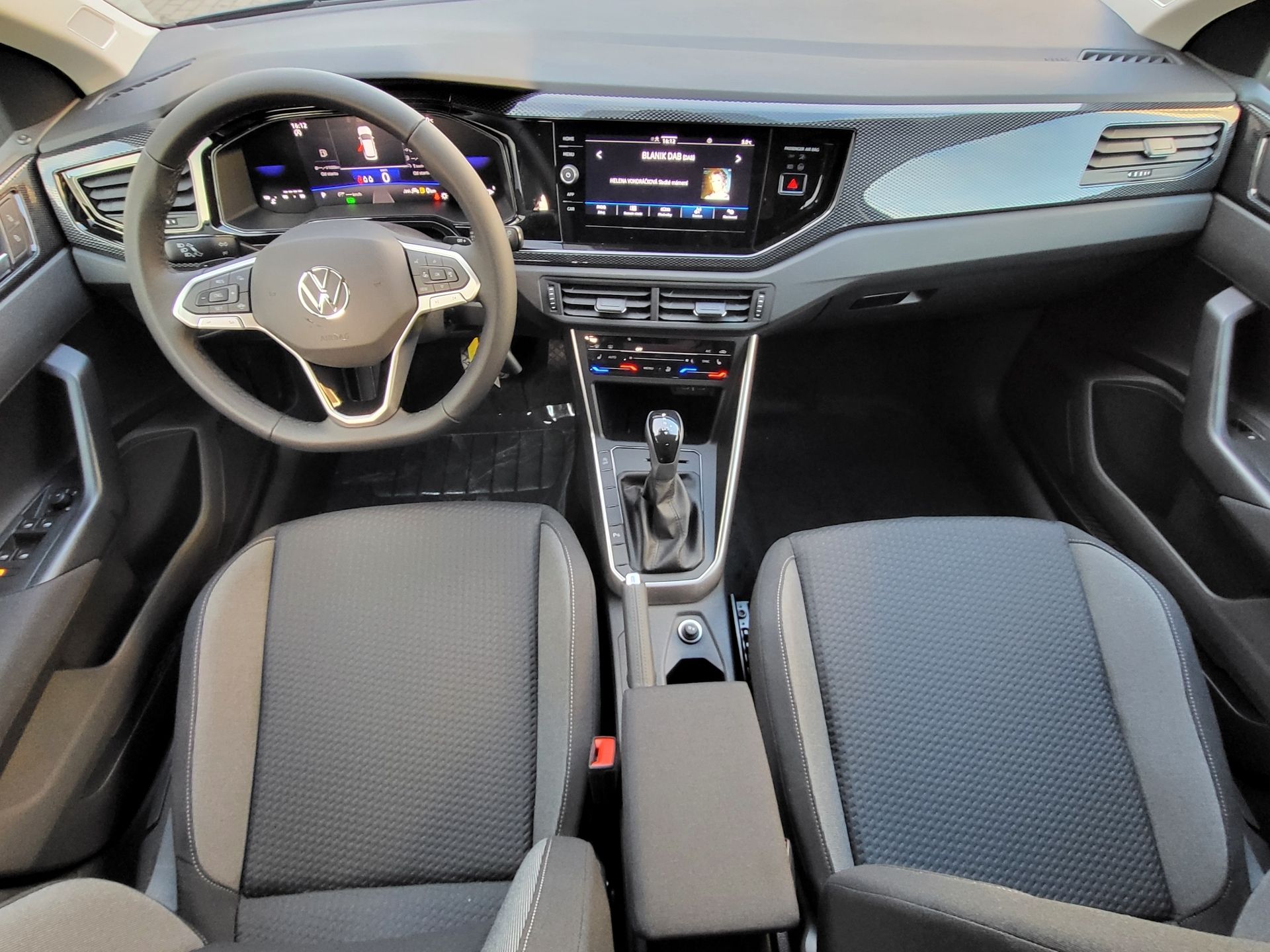 Volkswagen Polo, People 1,0 TSI 70kW 7DSG-nové - fotka 5